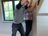 Am 20. April: Die Verkleidung ist fast fertig