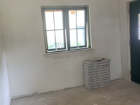 30.5.25 Jetzt ist Tapezieren im Eingangsbereich angesagt