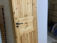 Tapezieren im Eingangsbereich