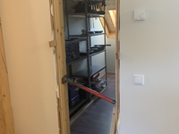 Der letzte Raum oben bekommt seine Tür