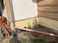 Die Regenabflussleitung wird gebaut