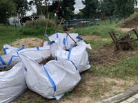 Noch besser: DIE Unkrauthaufen müssen weg!