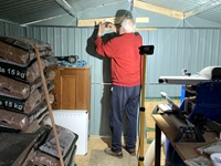 Der Schuppen wurde sturmsicher gemacht.