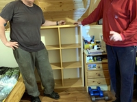 Auch Tills Zimmer wird versch&ouml;nert.