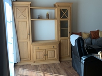 20.02.2026: Der Wohnbereich erh&auml;lt einen sch&ouml;nen Schrank.